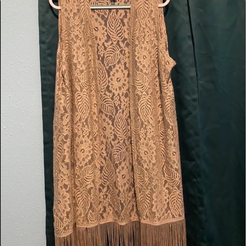 Beautiful Vintage Lace Top
